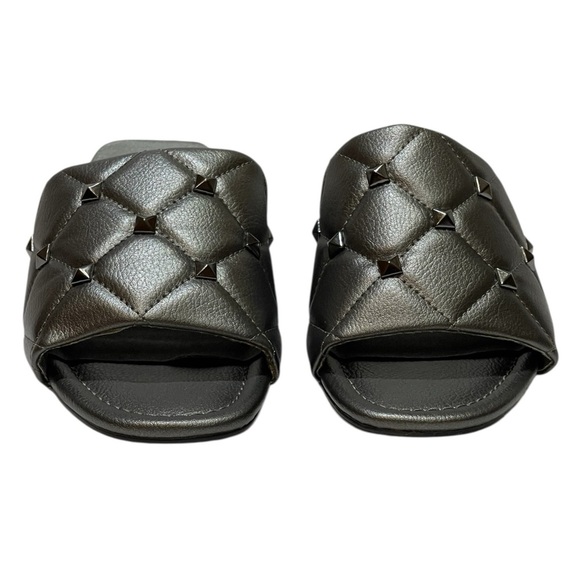 ANNE KLEIN KYLA KITAY GREY PEWTER STUDDED KITTEN HEEL SLIP ON SANDALS SZ 9.5 MED - Picture 2 of 12